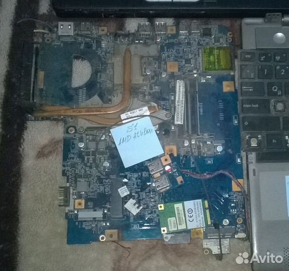 Ноутбуки и материнки на запчасти
