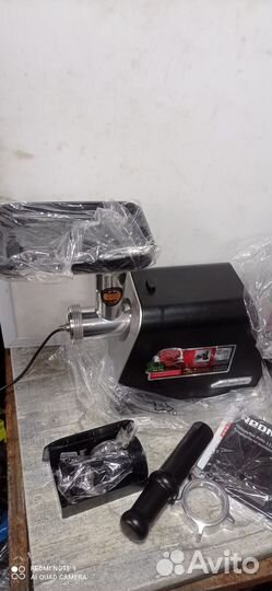 Мясорубка электрическая бу Redmond