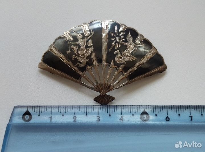 Антикварная брошь