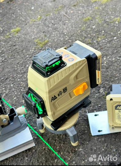 Лазерный уровень нивелир 4Д 16 линий оригинал