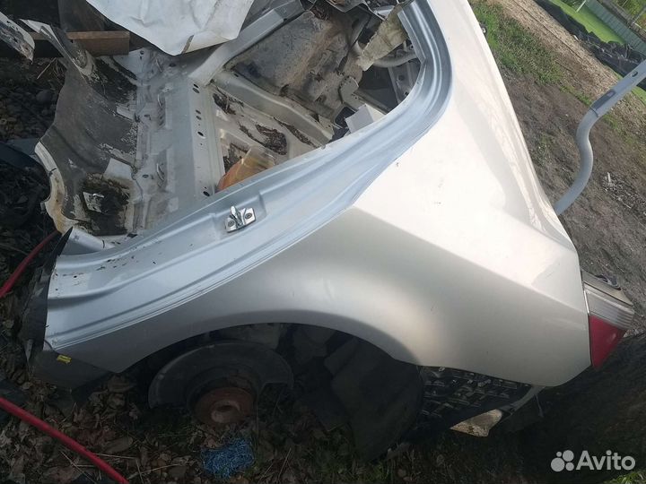 Заднее левое крыло бмв е60