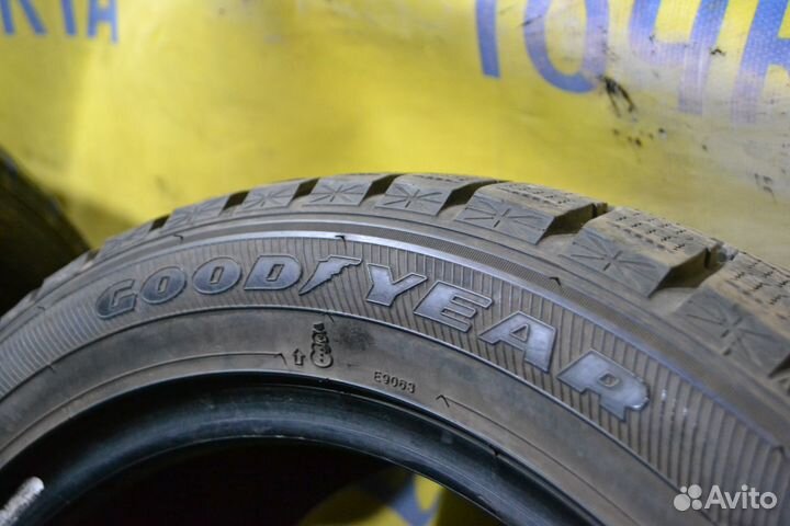 Goodyear Ice Navi 6 215/50 R17