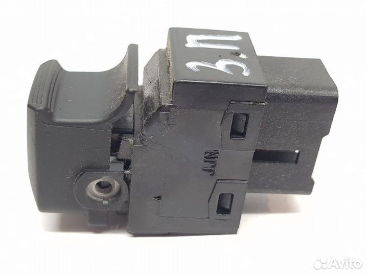 Кнопка стеклоподъемника задняя правая Kia Sportage