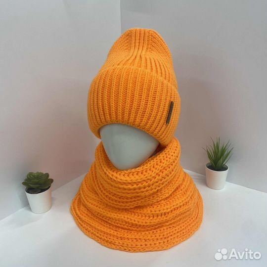 Комплект шапка и снуд