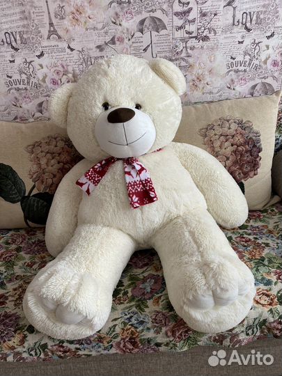 Большие плюшевые медведи