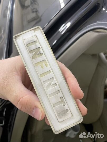 Заглушка крепления рейлингов FX QX