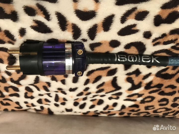 Кабель силовой Isotek Optimum, Великобритания