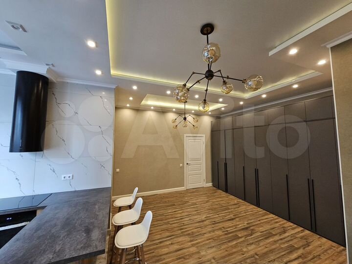 3-к. квартира, 70 м², 2/27 эт.