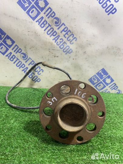 Ступица задняя правая Skoda Superb седан 1.8 AWT