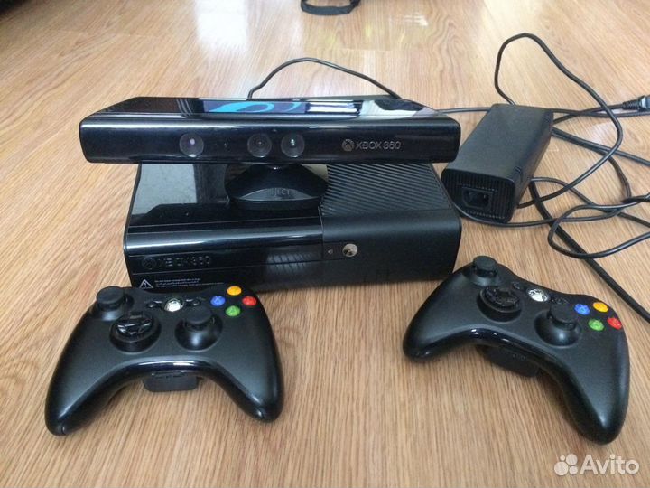 Xbox 360 E прошит Фрибут + 100 игр