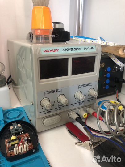Лабороторный блок питания