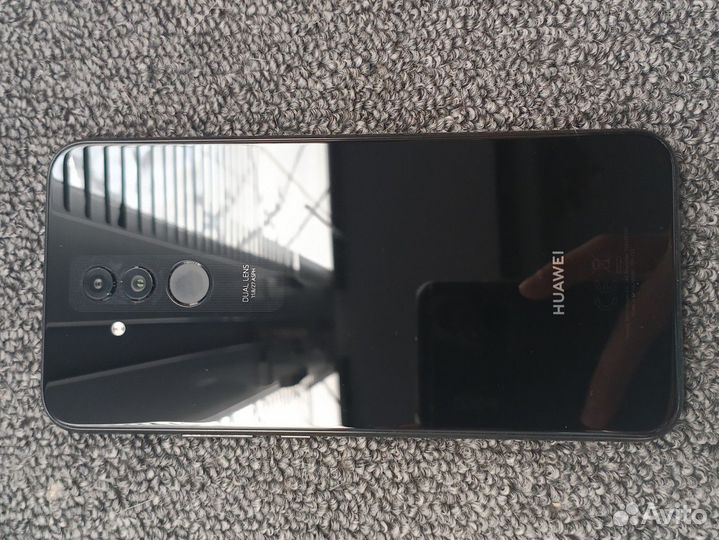 HUAWEI Mate 20 lite, 4/64 ГБ