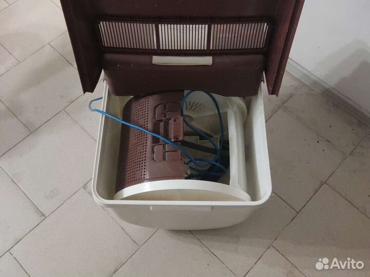 Стиральная машина с вертикальной загрузкой