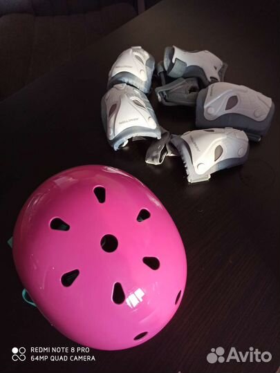 Детский шлем и защита при катании на роликах