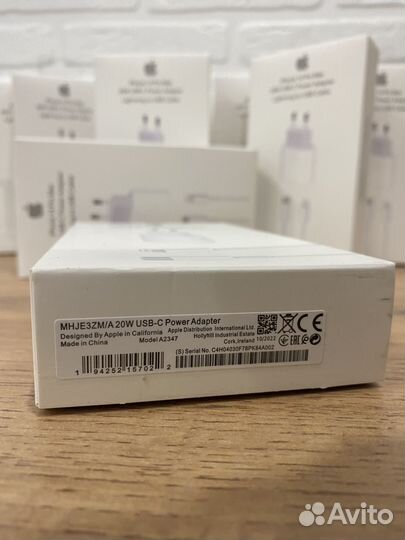 Зарядное устройство на iPhone 20w блок / кабель
