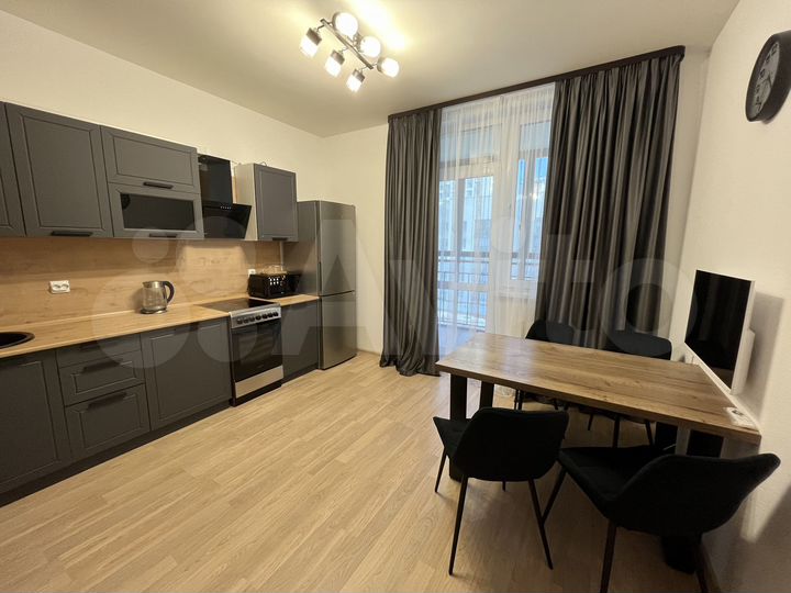 1-к. квартира, 43 м², 4/9 эт.