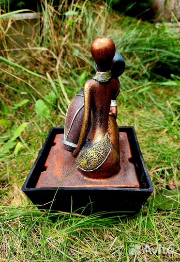 Домашний фонтан Африканки