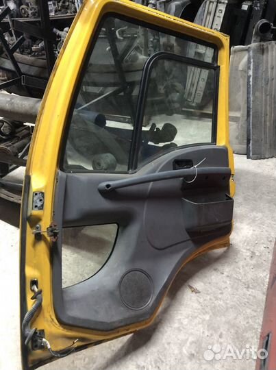 Дверь ford cargo