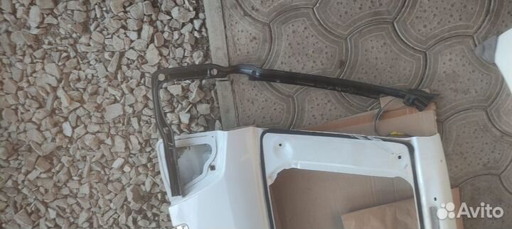 Toyota land cruiser 200 дат.полож крышки багажника