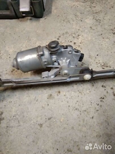 Маторчик дворников с тропецией