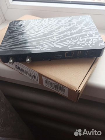 Цифровой двухтюнерный приёмник GS B527 ;.2019год