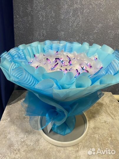 Букеты из бабочек, конфет и др