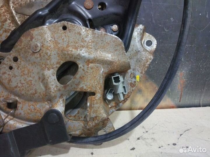 Рычаг ручного тормоза Lincoln Navigator 5.4L dohc