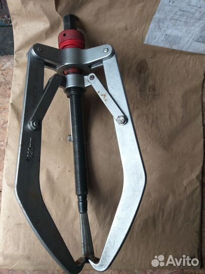 Съёмник трёхусый двухуровневый, 9