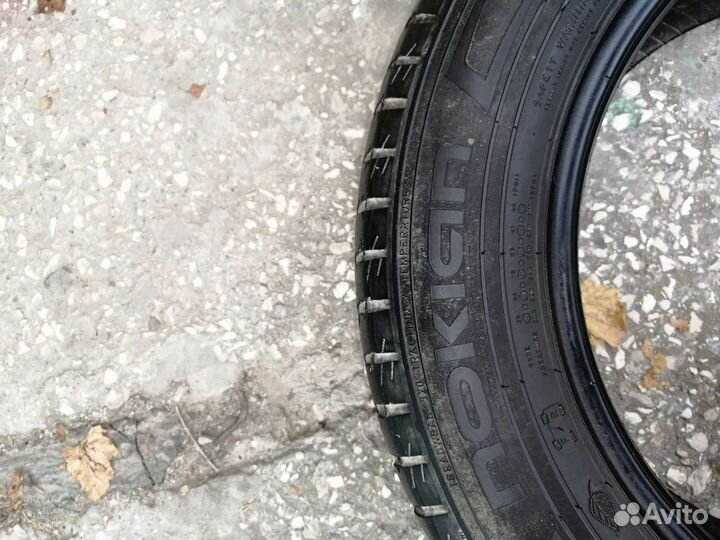 Nokian Tyres Hakka H 215/60 R16