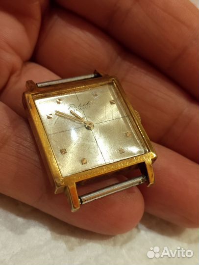 Наручные часы ракета