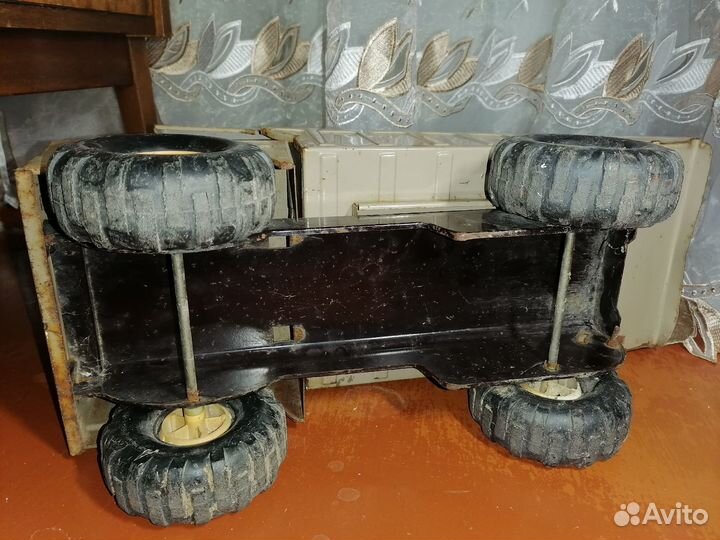 Машинка СССР Ураган