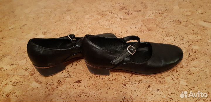 Продам туфли для танцев