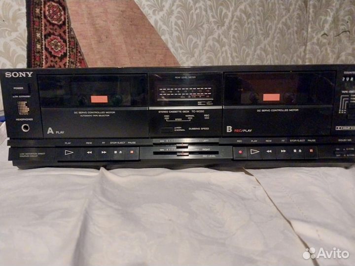 Двухкассетная дека Sony TC-W250