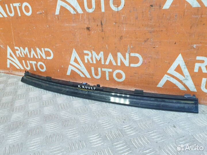 Стоп сигнал верхний Land Rover Range Rover 4 L405