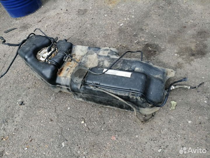 Бак топливный Rover Sport защ ты нету