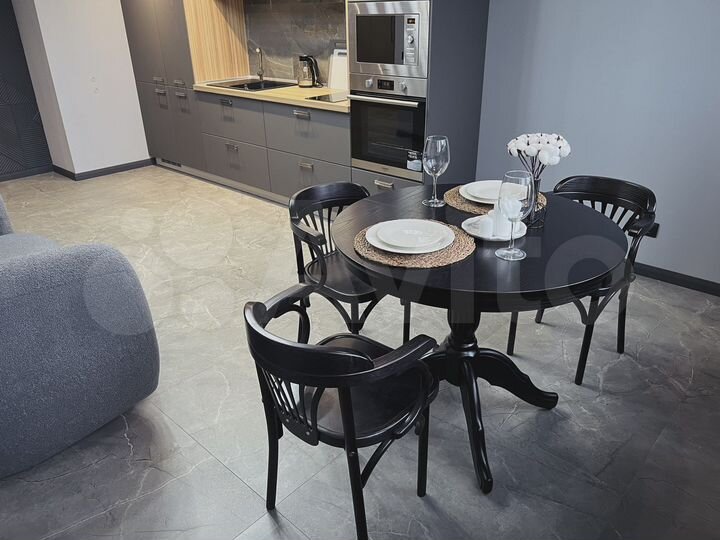 2-к. квартира, 65 м², 16/25 эт.