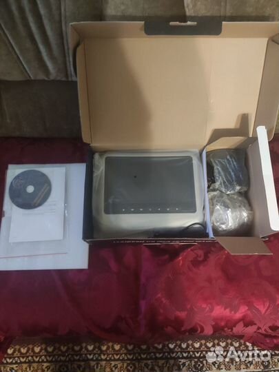 Монитор на подголовник