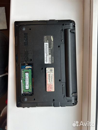 Нетбук samsung n150 plus