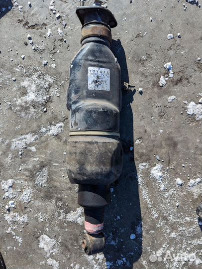 Стойка Toyota Crown Majesta UZS171 1uzfe Прав. Зад