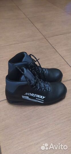 Лыжные ботинки размер 39 40