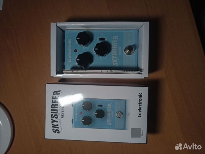 Гитарная педаль TC Electronic skysurfer reverb