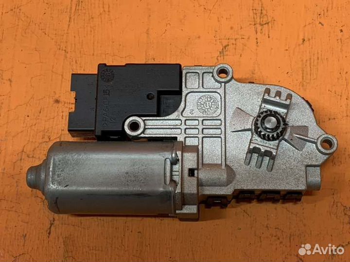Моторчик люка Ford Explorer U502 3.5 2011