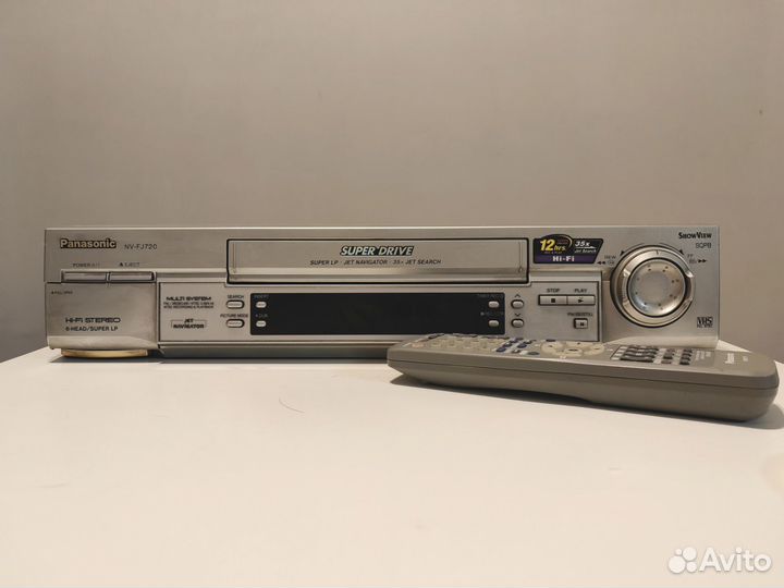 Видеомагнитофон Panasonic nv-fj720au