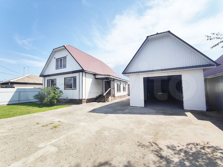 Дом 137 м² на участке 14 сот.