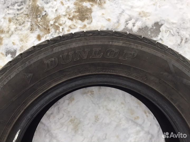 Dunlop Winter Maxx SJ8 235/65 R17 108