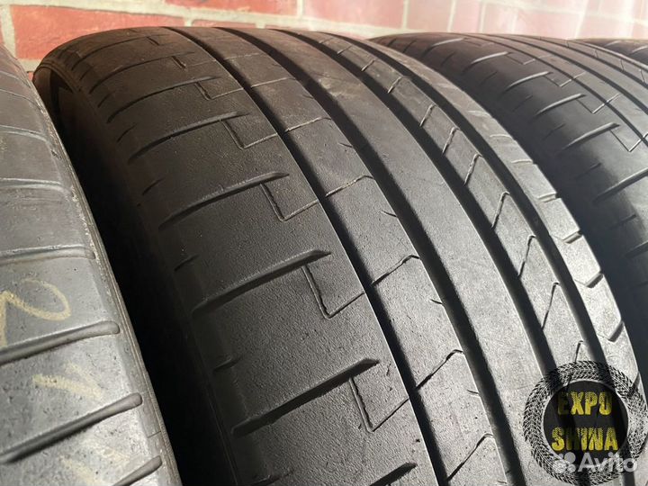 Pirelli P Zero PZ4 315/30 R22 и 295/35 R21 107Y