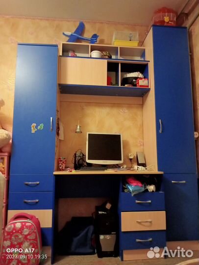 Детская стенка компьютерный стол. Юниор