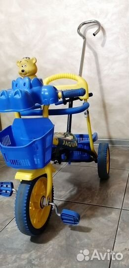 Детский трехколесный велосипед