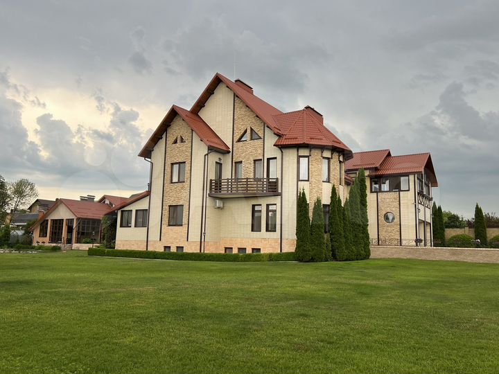 Дом 550 м² на участке 80 сот.