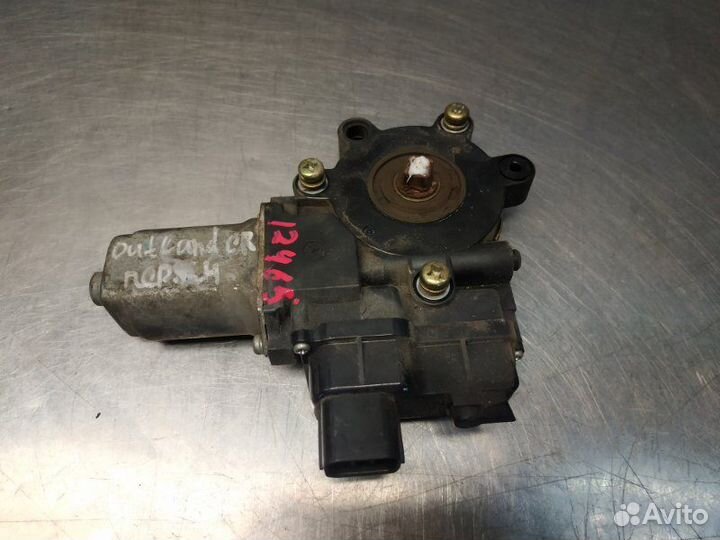 Моторчик стеклоподъемника передний правый